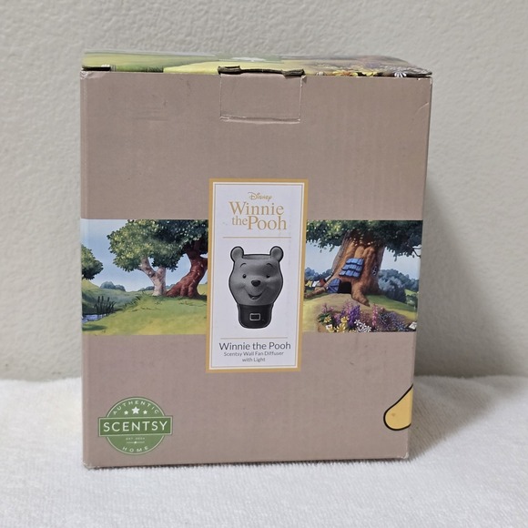 Scentsy Disney Winnie the Pooh Wall Fan Diffuser New in Box with Light - Picture 1 of 7